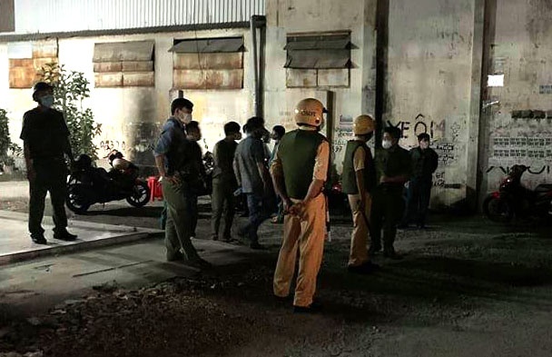 doi nam nu nam guc ben vung mau anh 1