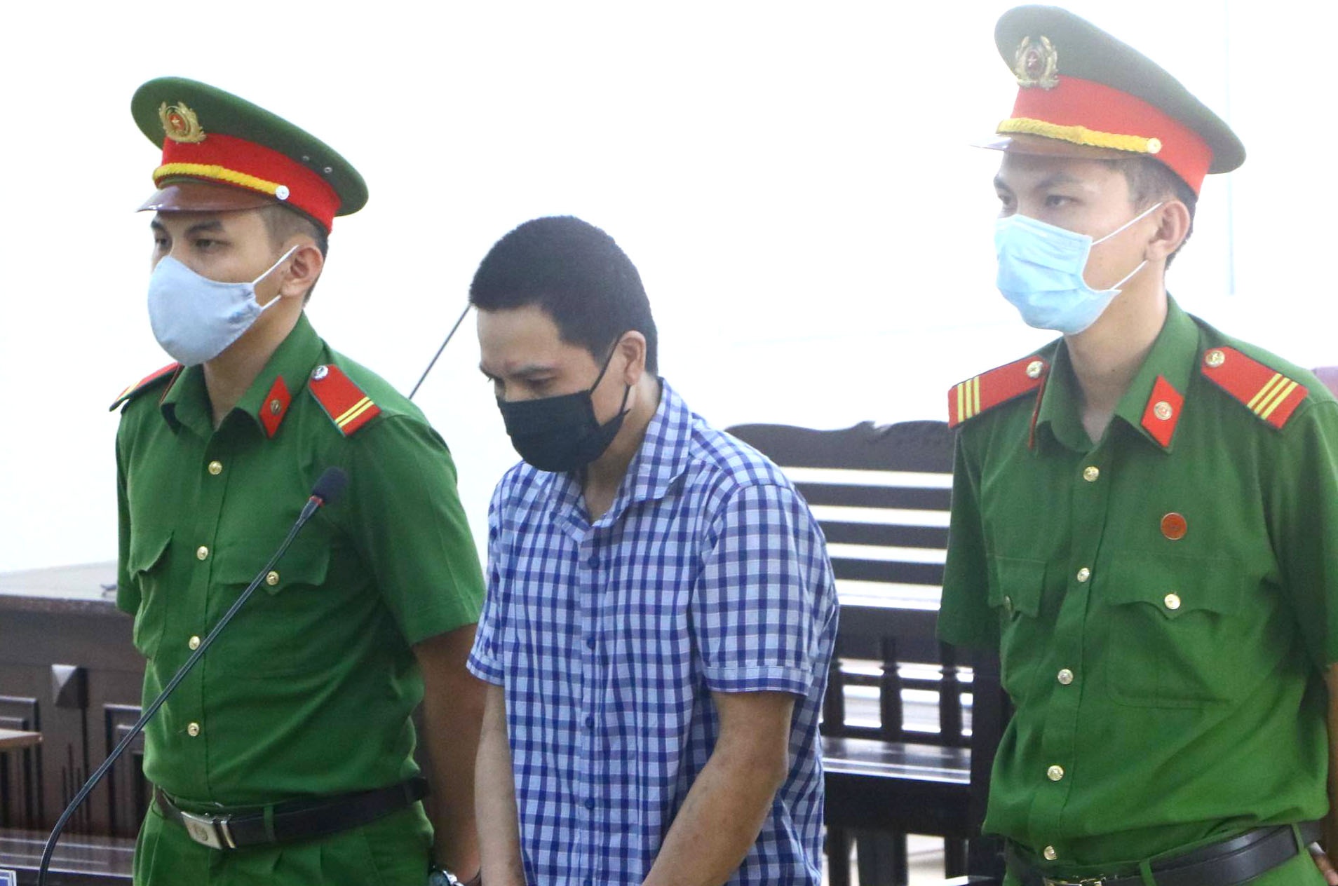 Ke dam chet tinh nhan cua vo lanh 15 nam tu hinh anh