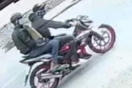 2 thanh nien xit hoi cay cuop tiem vang o TP.HCM hinh anh