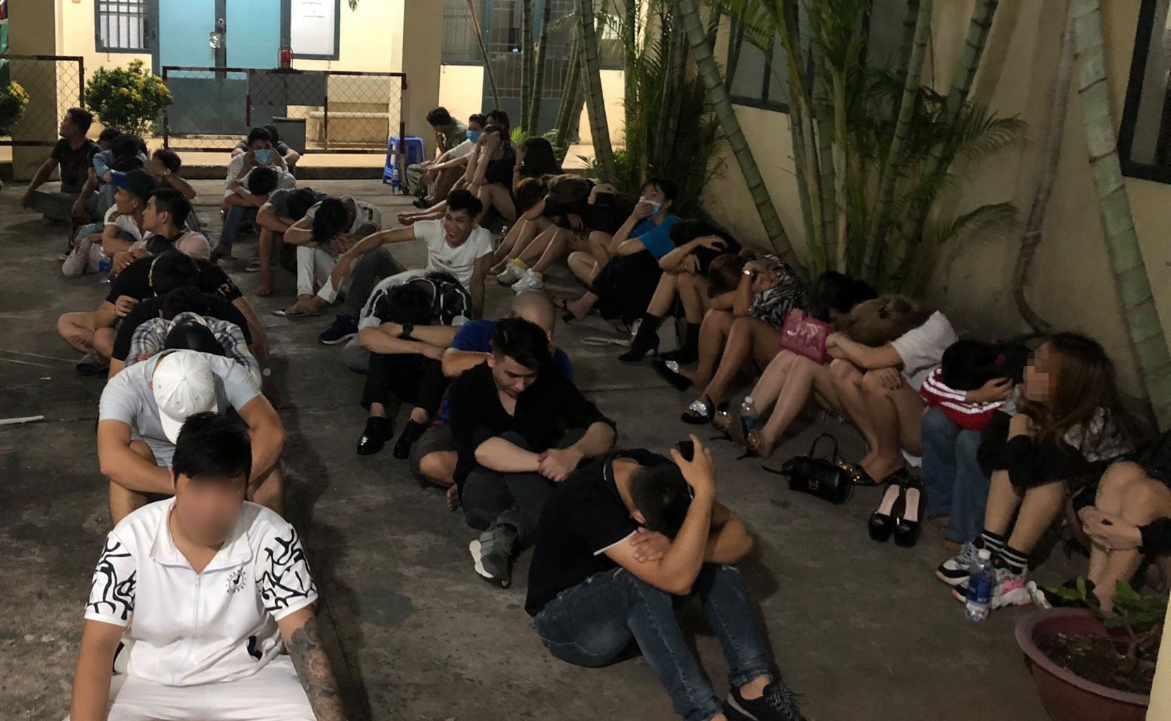 duong tinh trong quan bar anh 2