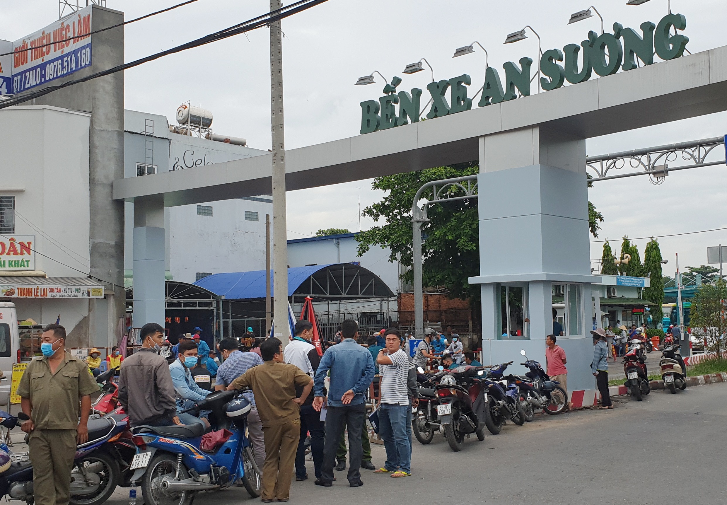 giết người trước bến xe an sương ảnh 1 giet nguoi truoc ben xe an suong anh 1