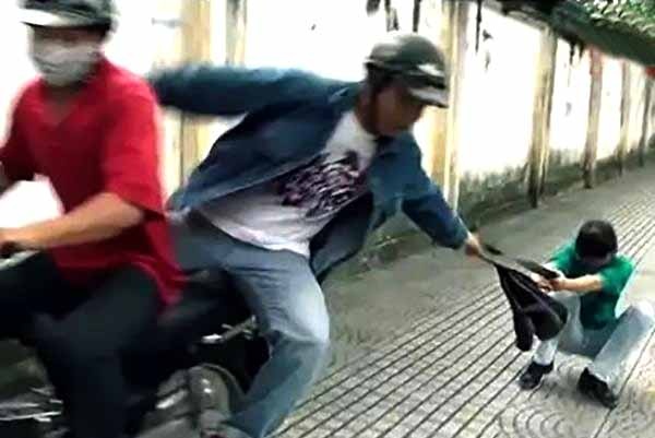 Nguoi dan ong o TP.HCM bao bi giat vi chua khoang 1,4 ty hinh anh