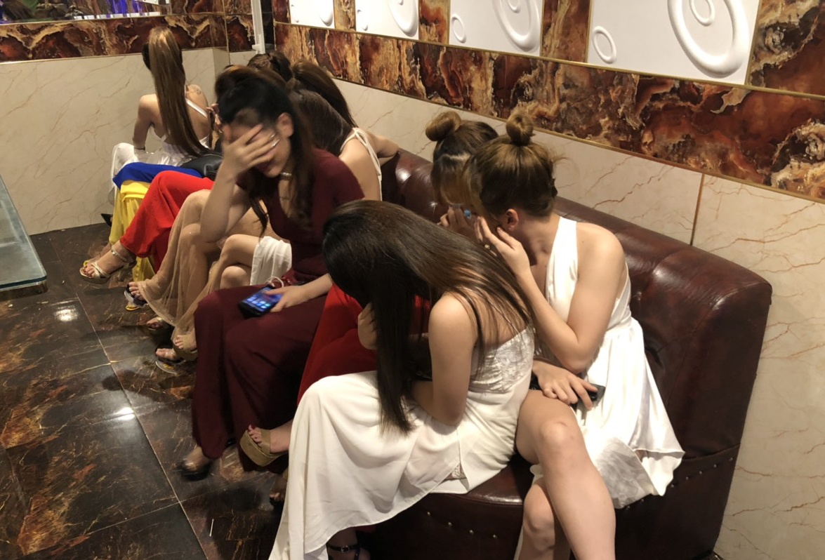 87 nguoi duong tinh voi ma tuy trong quan karaoke o TP.HCM hinh anh