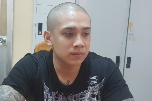 Ke khoi xuong vu bang ao cam quay pha quan nhau ra dau thu hinh anh