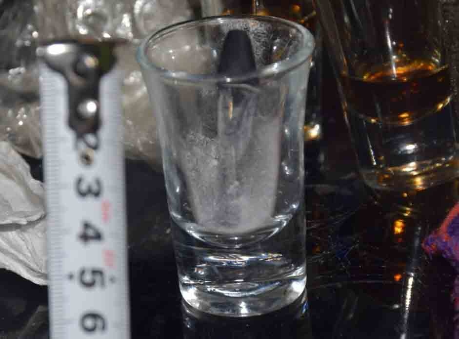 bat ma tuy trong quan bar o TP.HCM anh 2