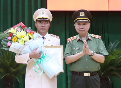 thieu tuong cao dang hung anh 1