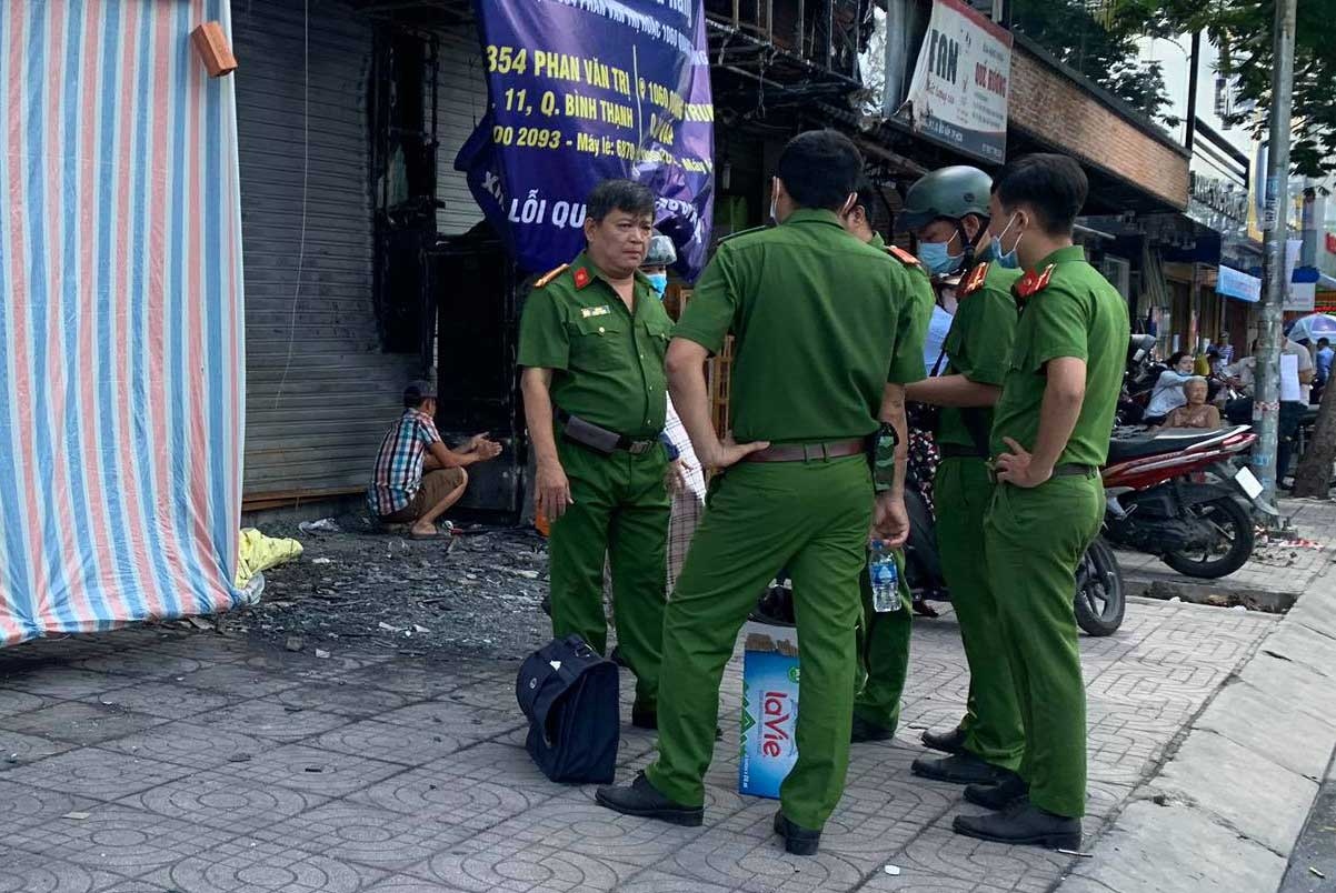 bat nghi pham gay chay ngan hang anh 1