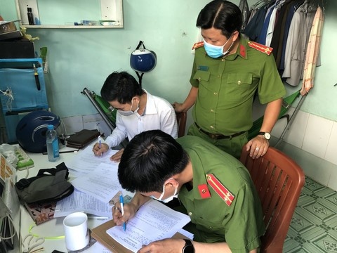 Cong an TP.HCM bat cuu giam doc cong ty Eagle Land hinh anh