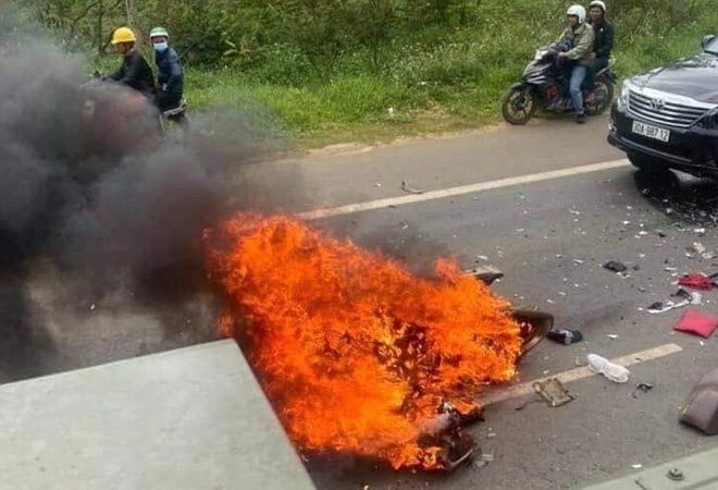 Tim than nhan nguoi chet chay o TP.HCM hinh anh