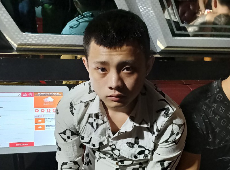 phê ma túy trong quán karaoke ở TP.HCM ảnh 2 phe ma tuy trong quan karaoke o TP.HCM anh 2