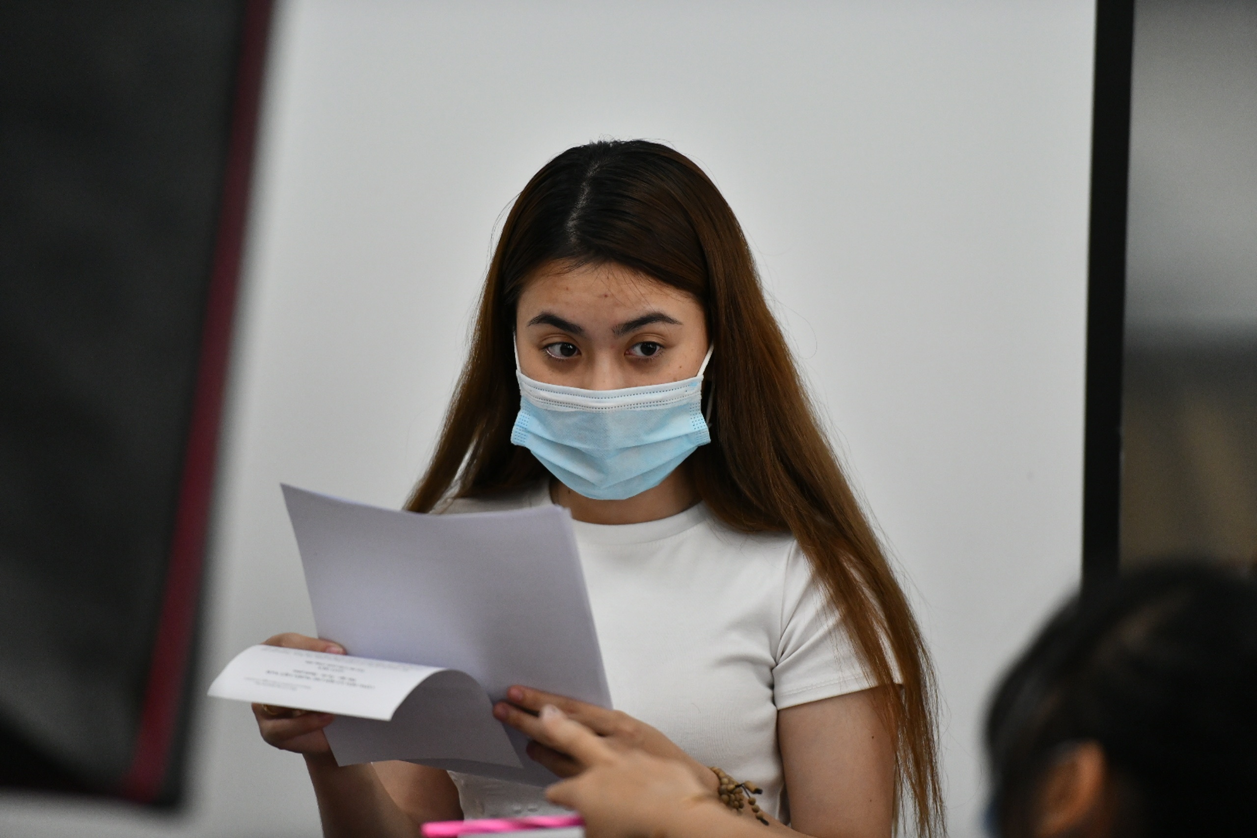 nguoi dan do xo di lam cccd anh 7