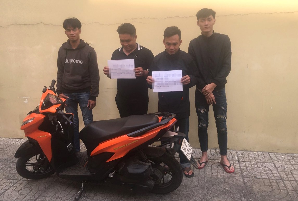 Trieu tap 2 nguoi cam dau nhom 'quai xe' o cao toc TP.HCM - Long Thanh hinh anh