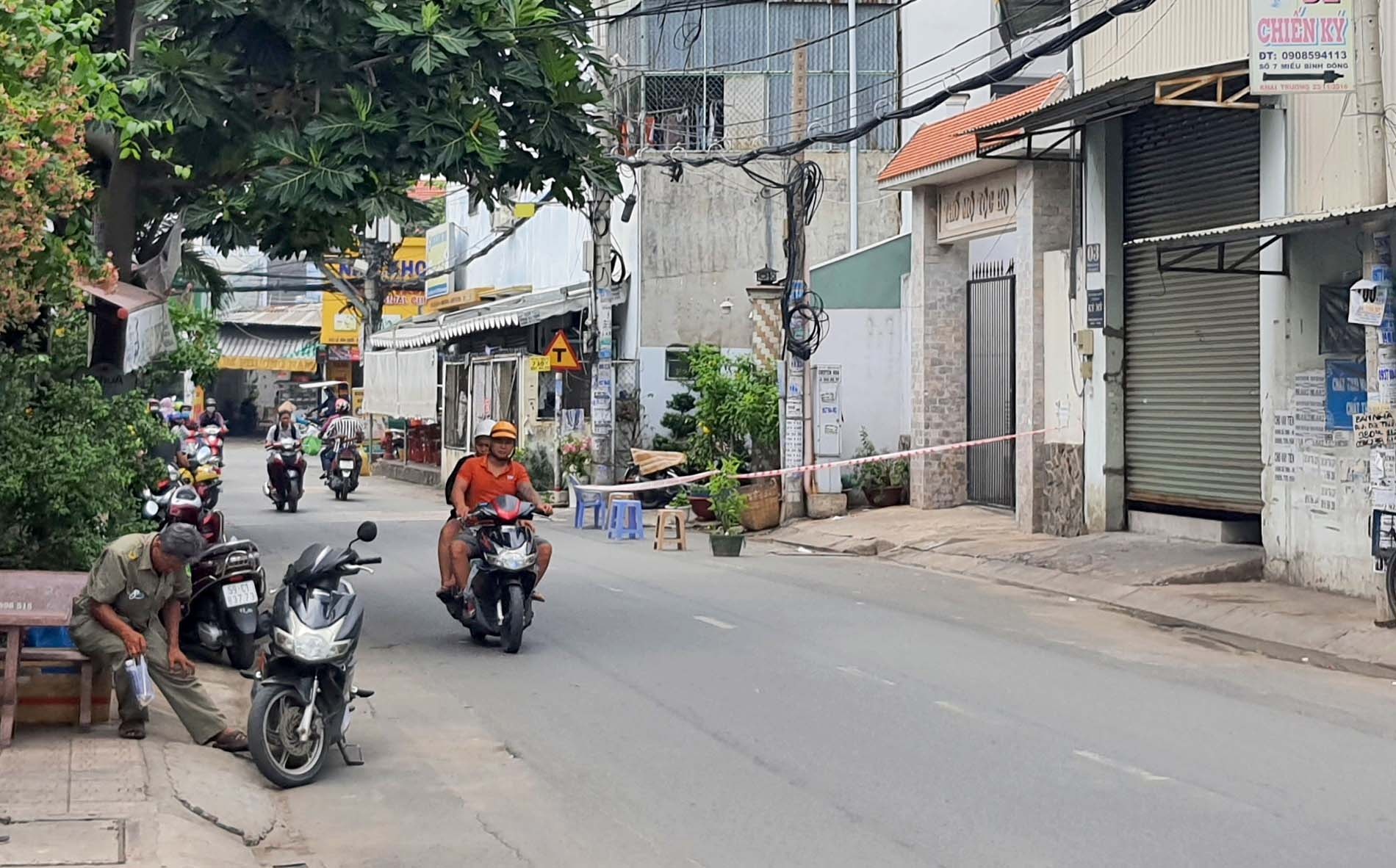 nam thanh niên bị đánh chết ở TP.HCM ảnh 1 nam thanh nien bi danh chet o TP.HCM anh 1