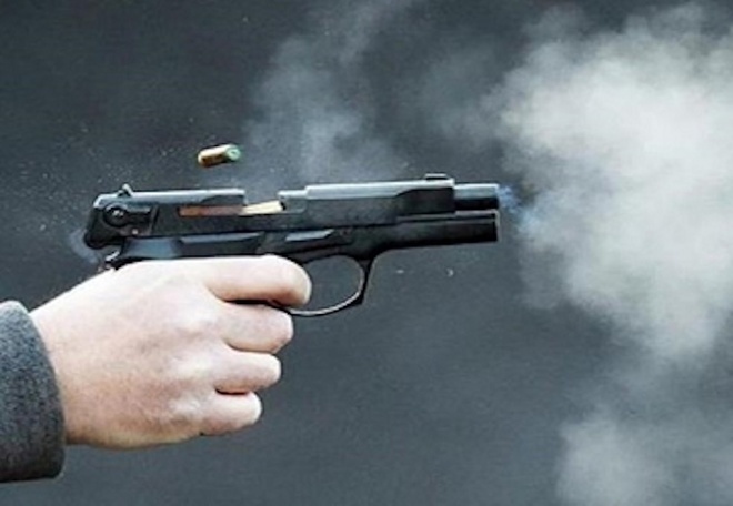 Nguoi vay tien o TP.HCM bi ban trong thuong hinh anh