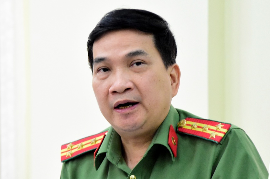 Dai ta Nguyen Sy Quang: Tap trung de xuat giai quyet ngap nuoc, ket xe hinh anh