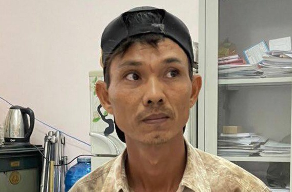 Di giai quyet mau thuan giup vo, chong dung dao dam chet nguoi hinh anh