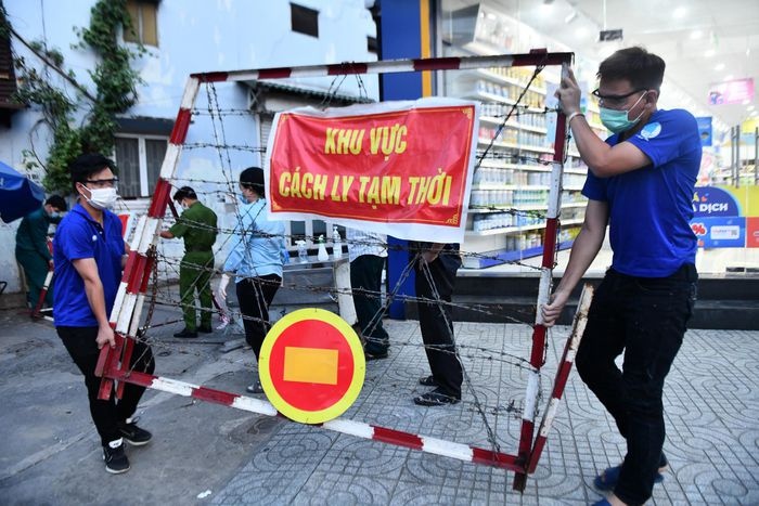 Binh Duong tim nguoi den 30 dia diem lien quan cac ca mac Covid-19 moi hinh anh