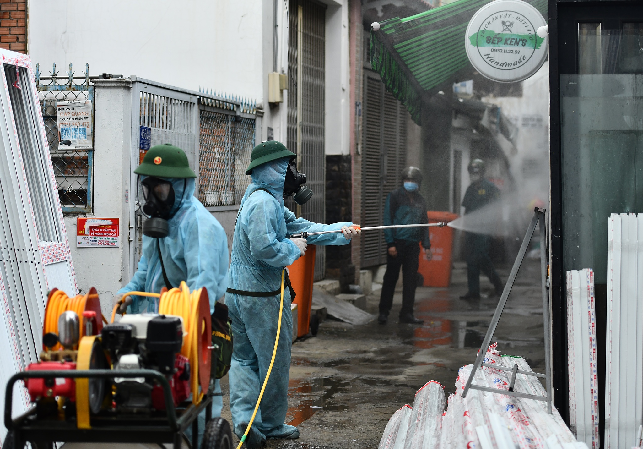 Binh Duong phong toa nhieu dia diem lien quan den cac ca mac Covid-19 hinh anh