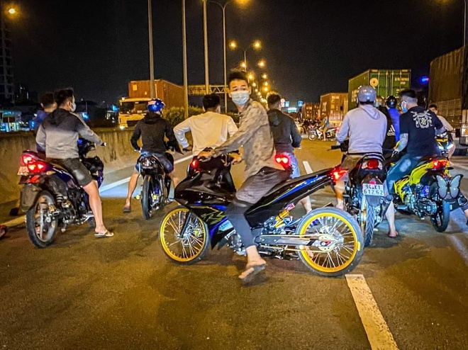 Hang chuc ‘quai xe’ tu tap dua xe o Binh Duong hinh anh