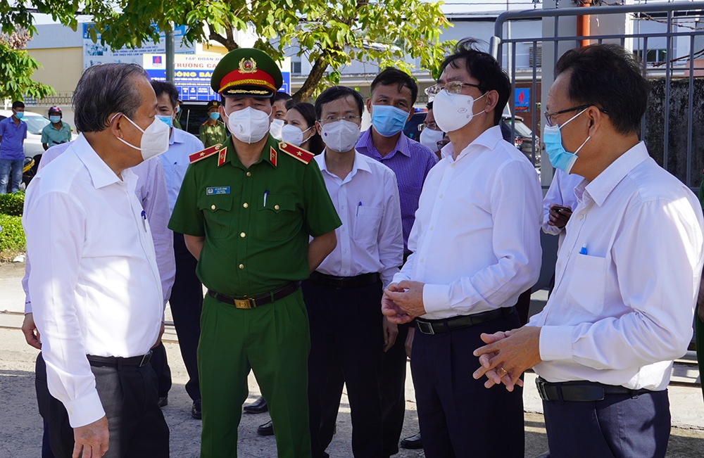 Pho thu tuong kiem tra cong tac phong chong dich tai Ba Ria - Vung Tau hinh anh