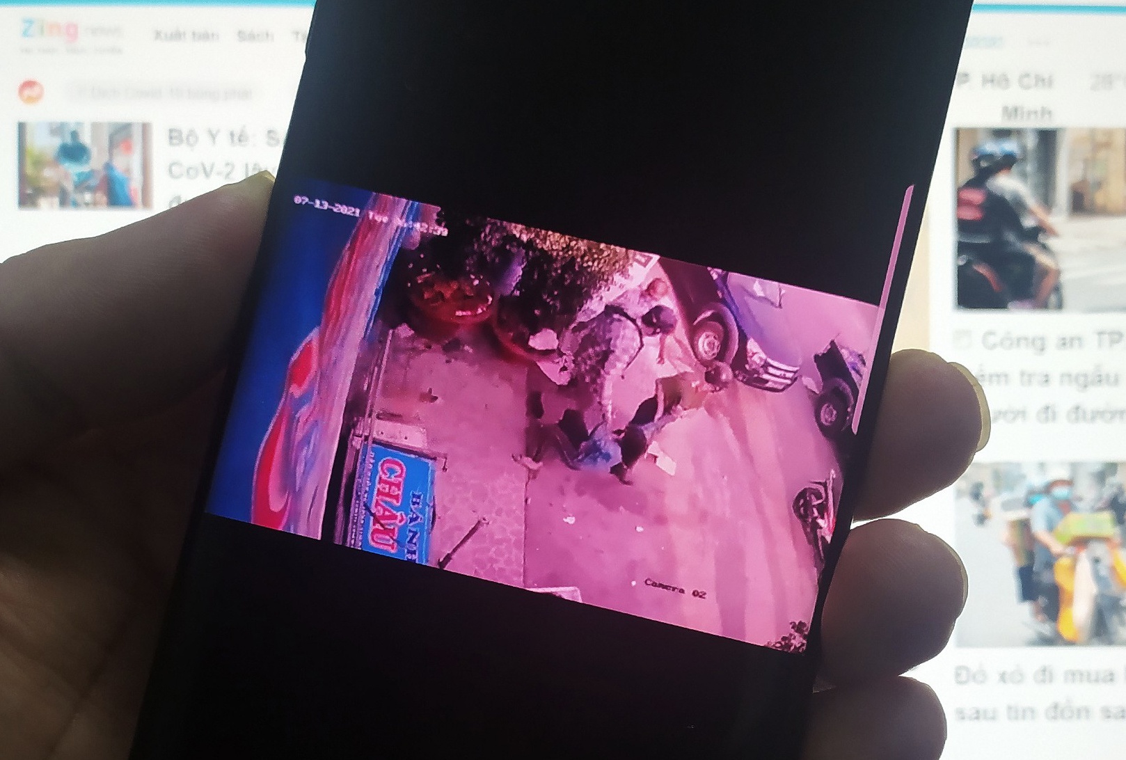 Lam ro vu nguoi ban rau cu cai voi to kiem tra thuc hien Chi thi 16 hinh anh