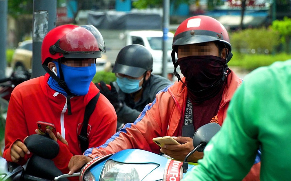 Cong an quan 7 bac thong tin 12 shipper duong tinh voi nCoV hinh anh