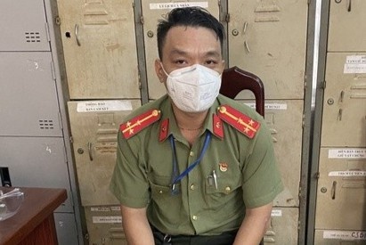 Tam giu ke gia cong an, kich dong nguoi dan o TP Thu Duc hinh anh