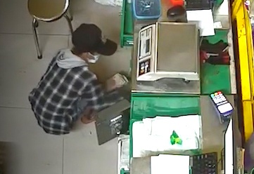 Ke trom lay 130 trieu dong trong cua hang Bach Hoa Xanh hinh anh