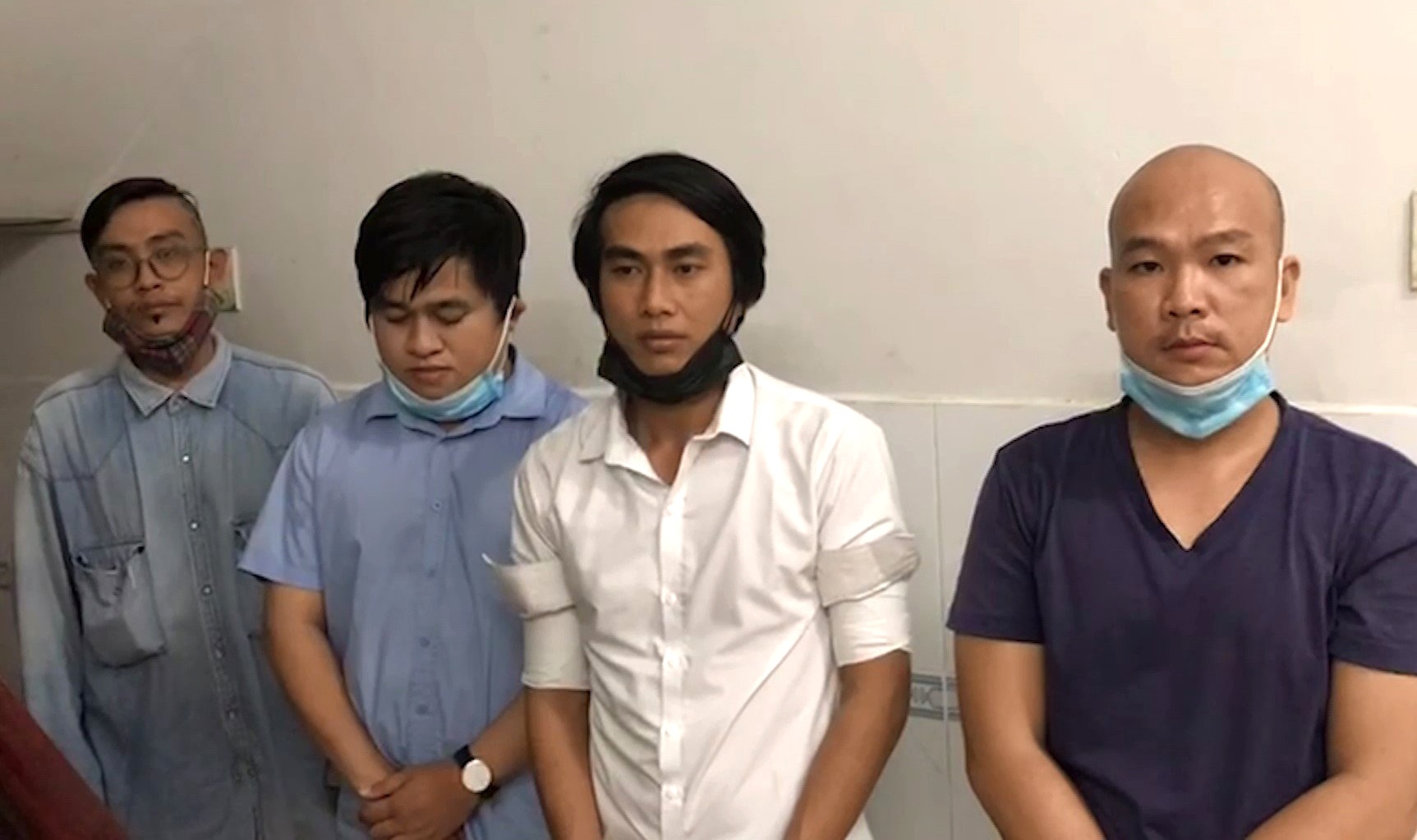 lam gia giay di duong o TP.HCM anh 1