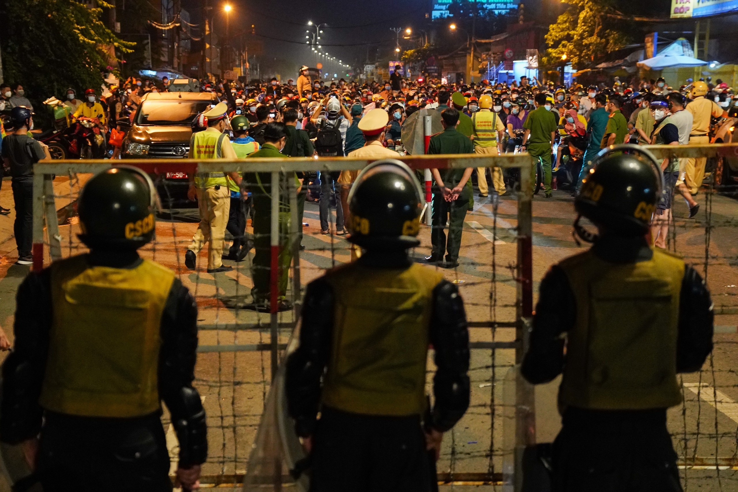 Nguoi dan keo nhau roi TP.HCM anh 7