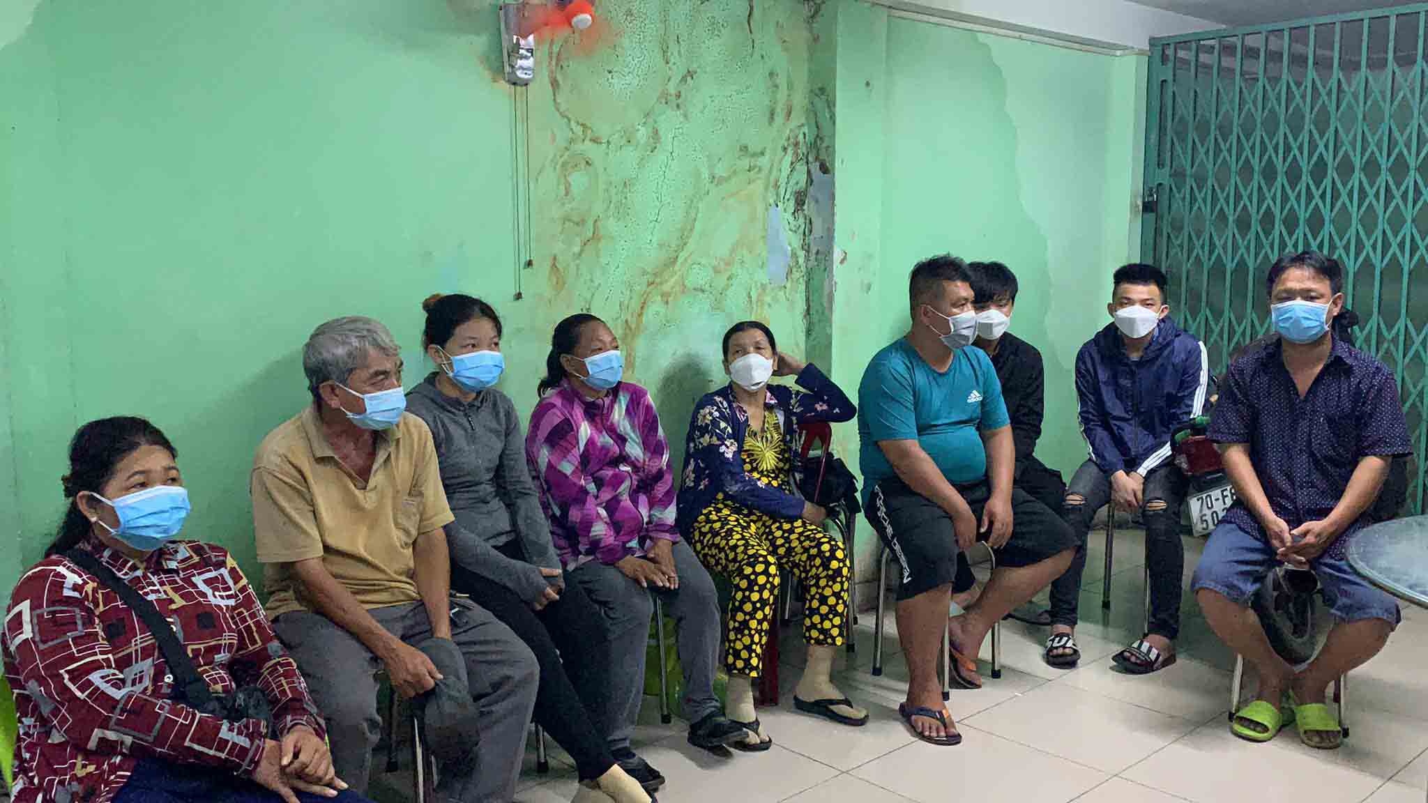 Tự ý thu phí đậu ôtô ở TP.HCM ảnh 1 Tu y thu phi dau oto o TP.HCM anh 1