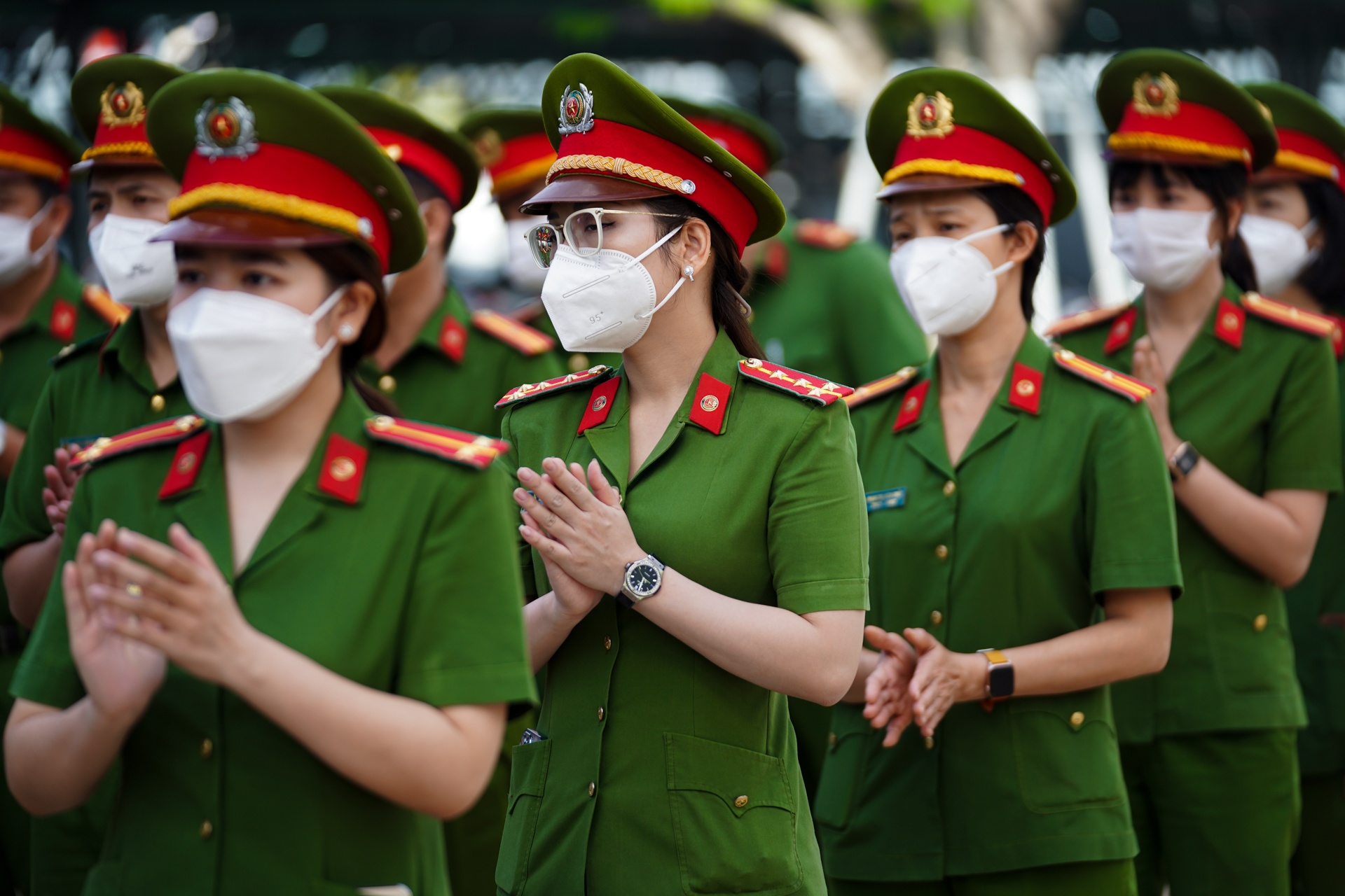 Cong an TP.HCM day manh lam CCCD anh 2