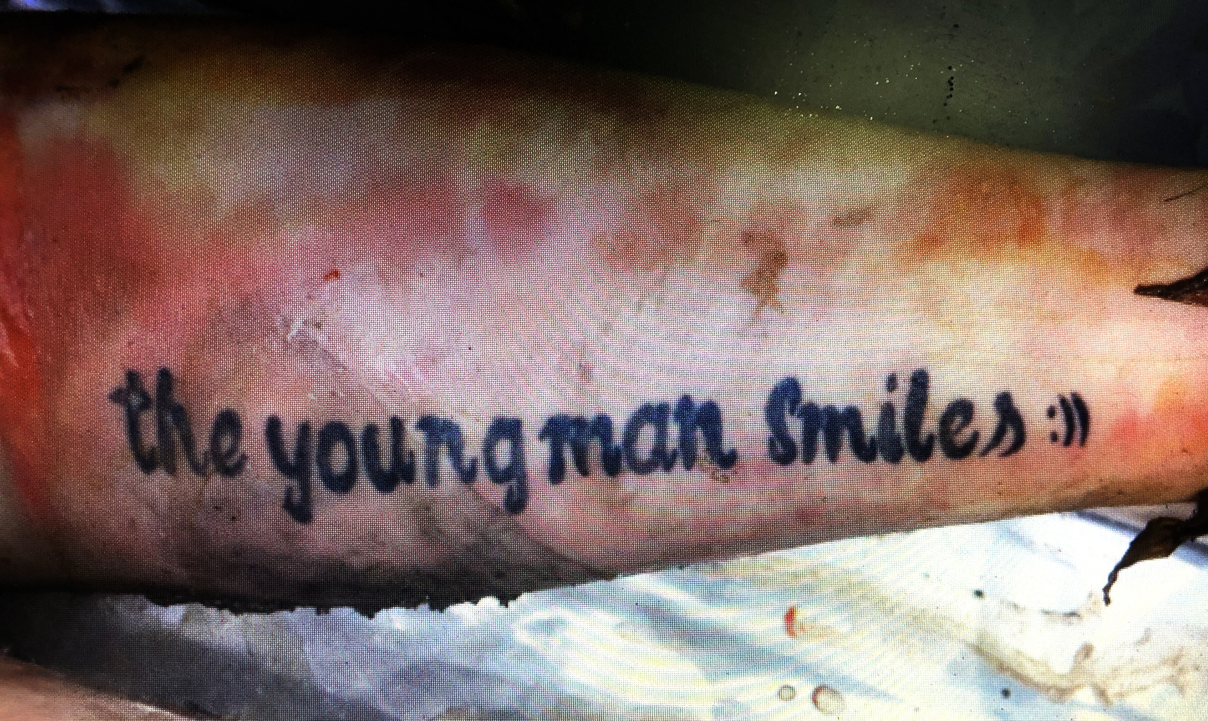 Phat hien thi the khong mac quan ao anh 1