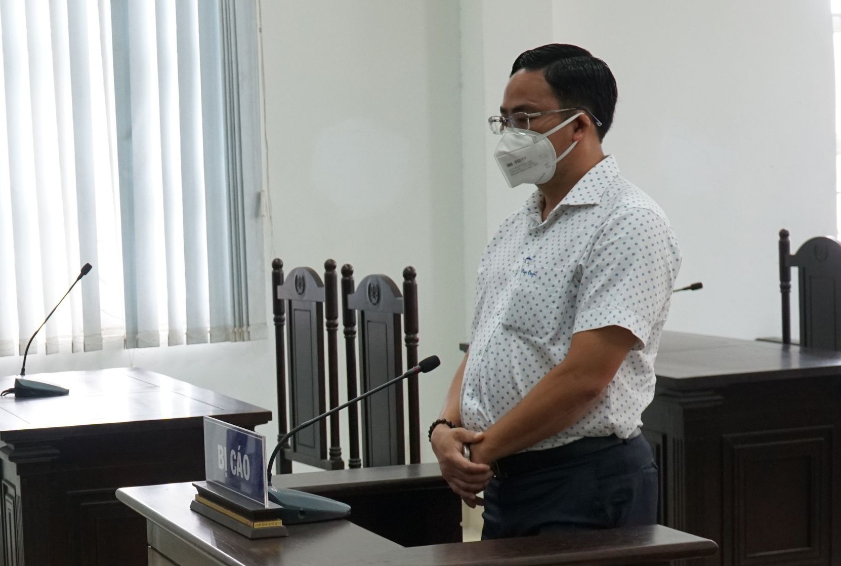 Nguoi gay roi sieu thi o quan 7 hau toa hinh anh