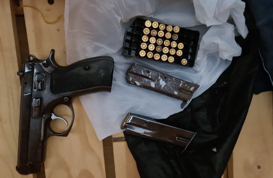 Phá đường dây đánh bạc 2.100 tỷ ảnh 2 Pha duong day danh bac 2.100 ty anh 2