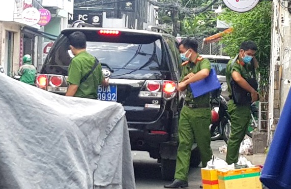 Nhan chung ke luc phat hien nguoi dan ong tu vong o TP.HCM hinh anh