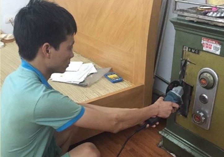 Cong an TP.HCM khuyen cao cach bao ve tai san dip Tet hinh anh