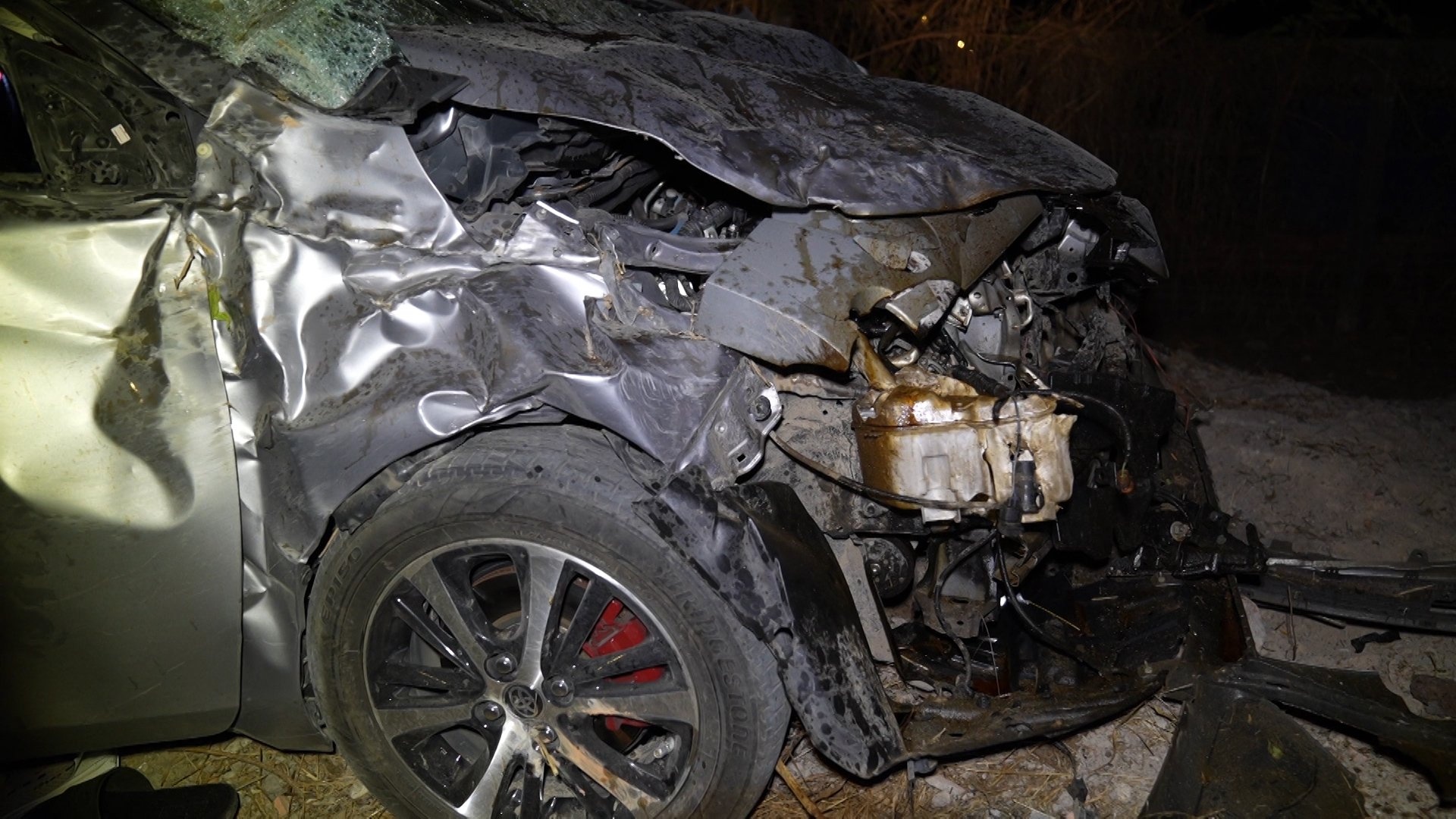 tai nan oto lam 2 nguoi chet anh 2