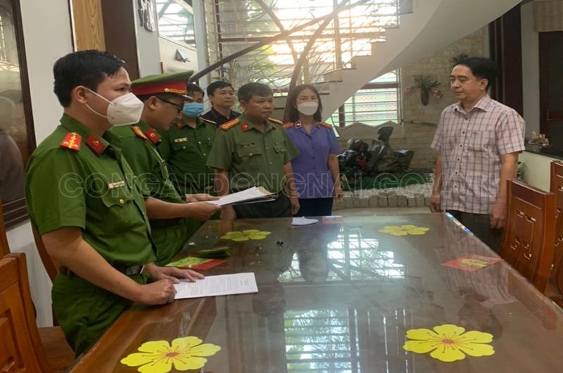 bắt cựu Phó chủ tịch TP Biên Hòa ảnh 1 bat cuu Pho chu tich TP Bien Hoa anh 1