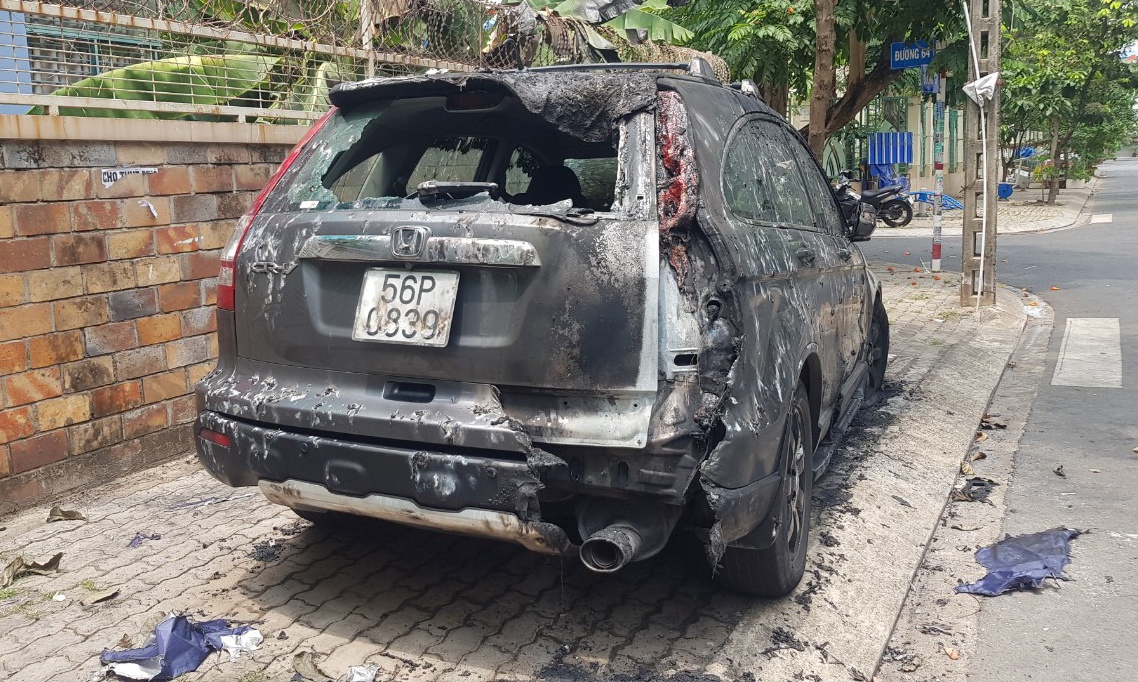 Dot 3 oto luc rang sang, nguoi vi pham co the chiu trach nhiem ra sao? hinh anh