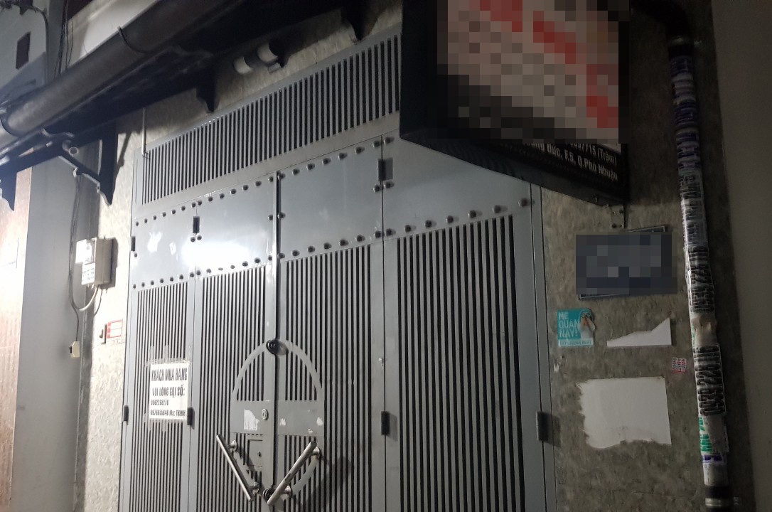 Be gai bi me bao hanh o TP.HCM anh 1