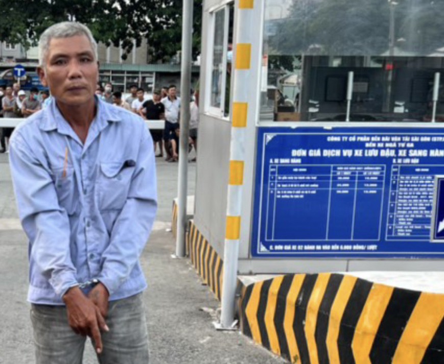 tai xe xe om dam chet nguoi o ben xe anh 1