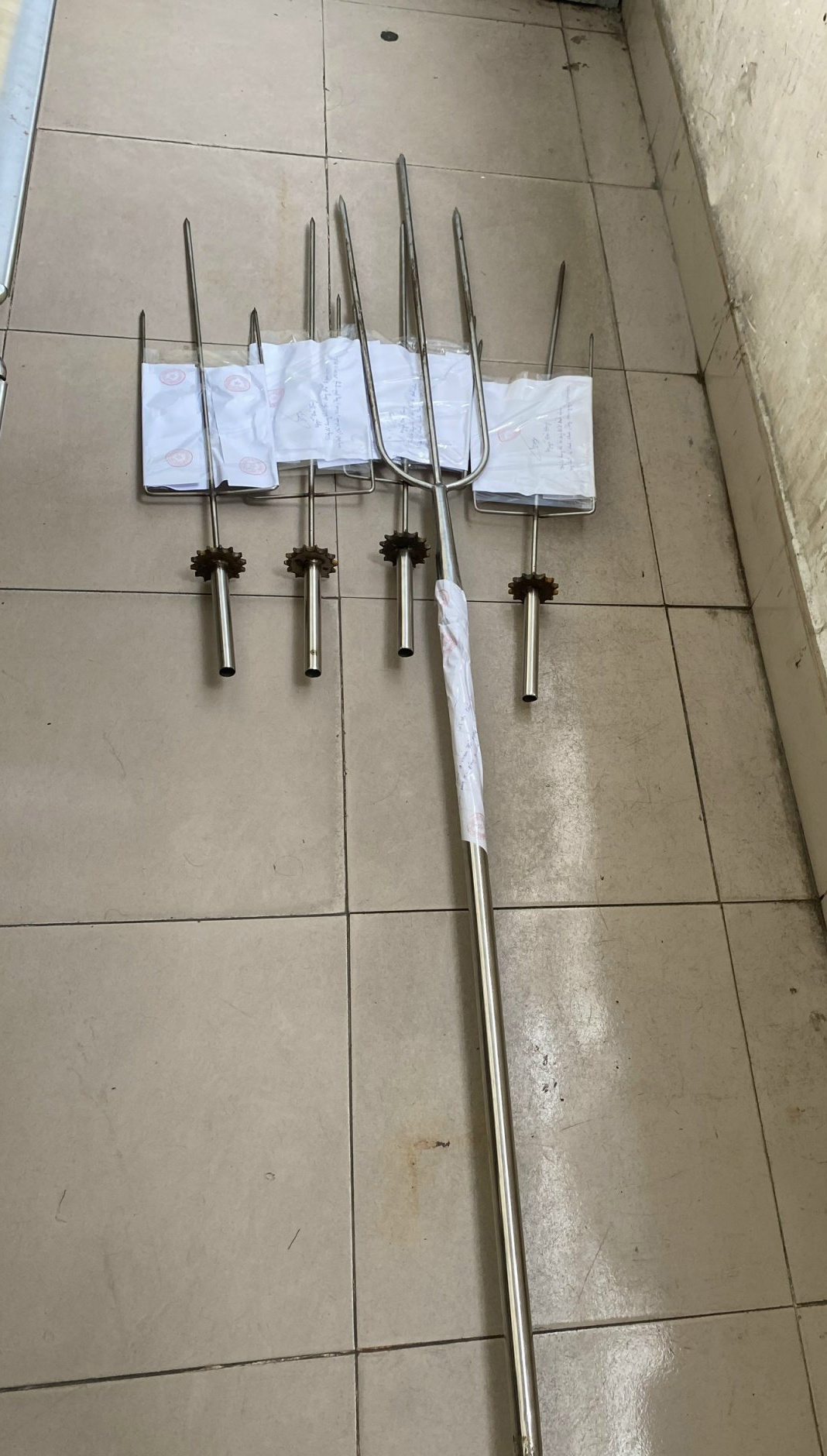 Bat nhom cuop o Binh Tan anh 2