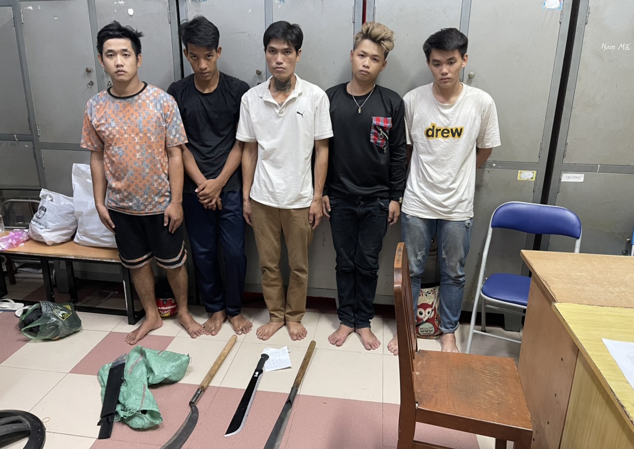 chem 3 nguoi o TP.HCM anh 1