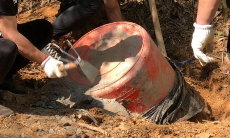 Dai ca giang ho gay an o Trung Quoc, dung axit hoa long xac nan nhan hinh anh