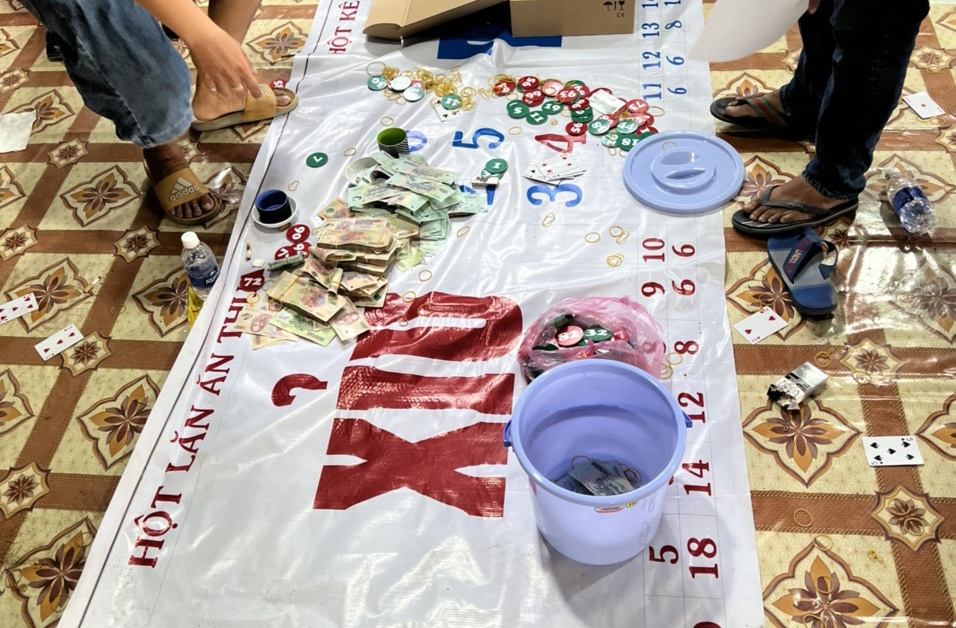 Bat danh bac o TP.HCM anh 2