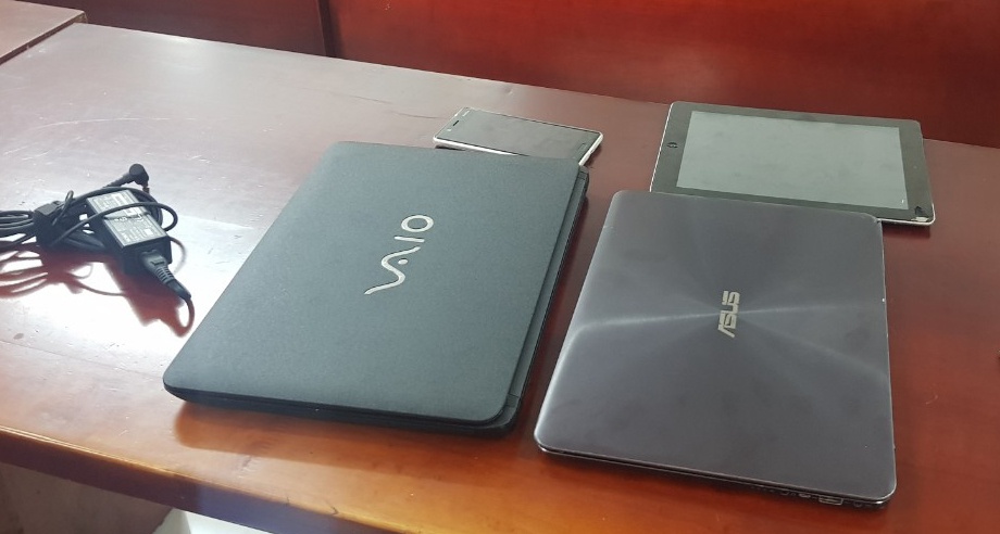 Nu sinh bi lua sach tai san anh 2