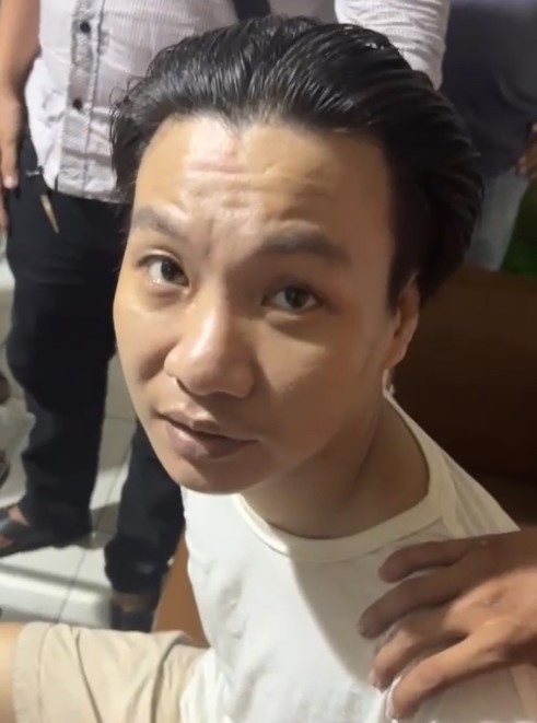 Cướp đâm người phụ nữ ở TP.HCM ảnh 2 Cuop dam nguoi phu nu o TP.HCM anh 2