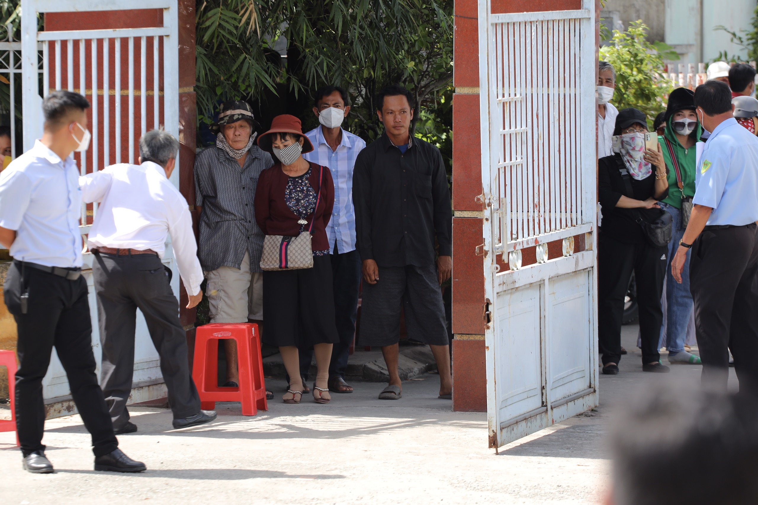xet xu nhom tinh that bong lai anh 3