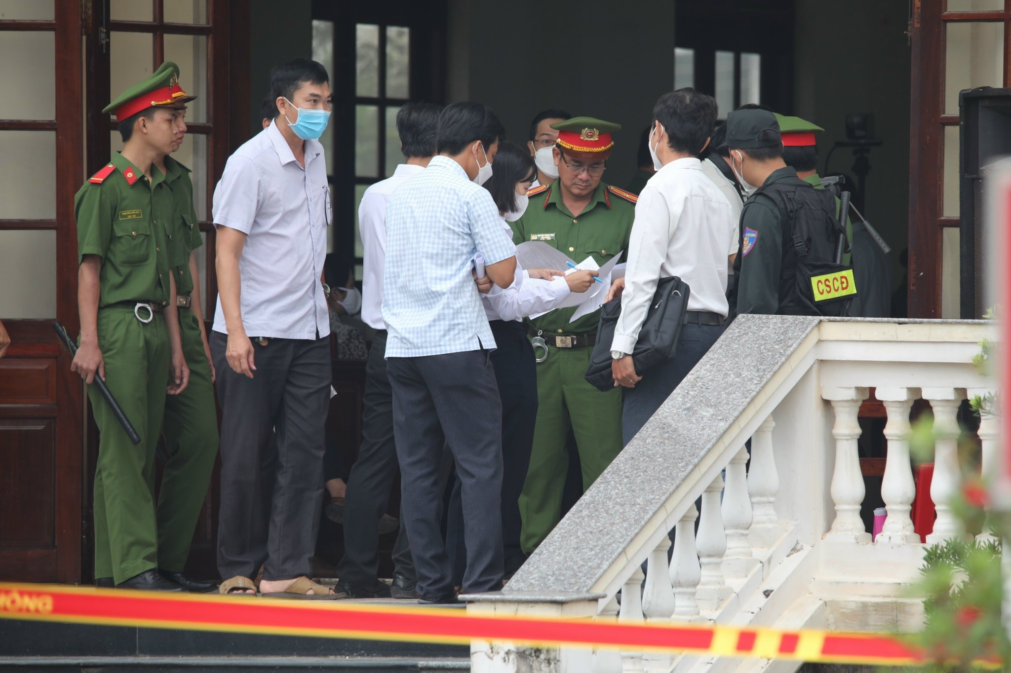 xet xu nhom Tinh That Bong Lai anh 5